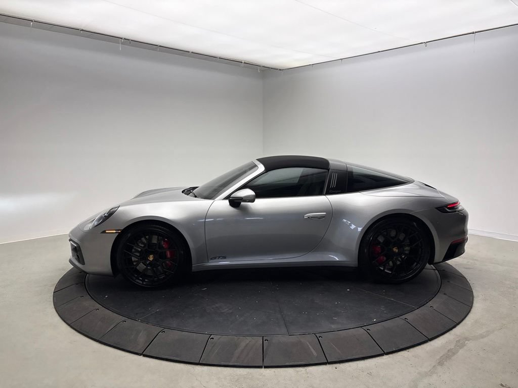 Certified 2024 Porsche 911 Targa 4 GTS AWD/4WD image 2