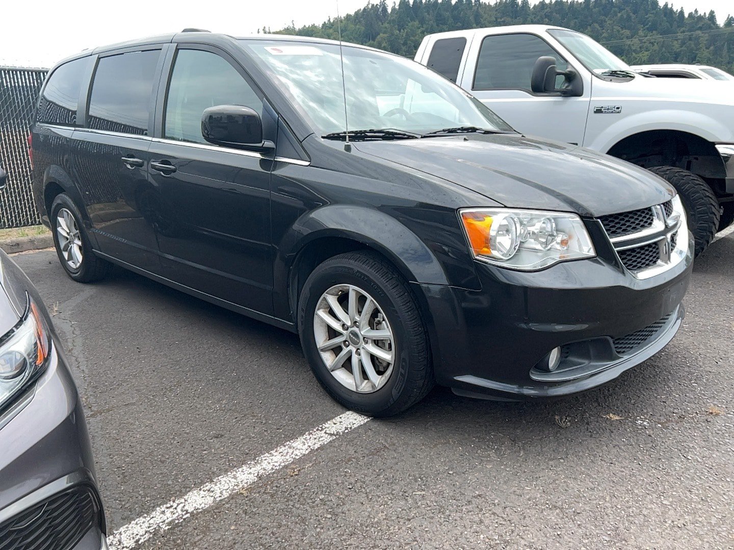 Used 2019 Dodge Grand Caravan SXT FWD video 1
