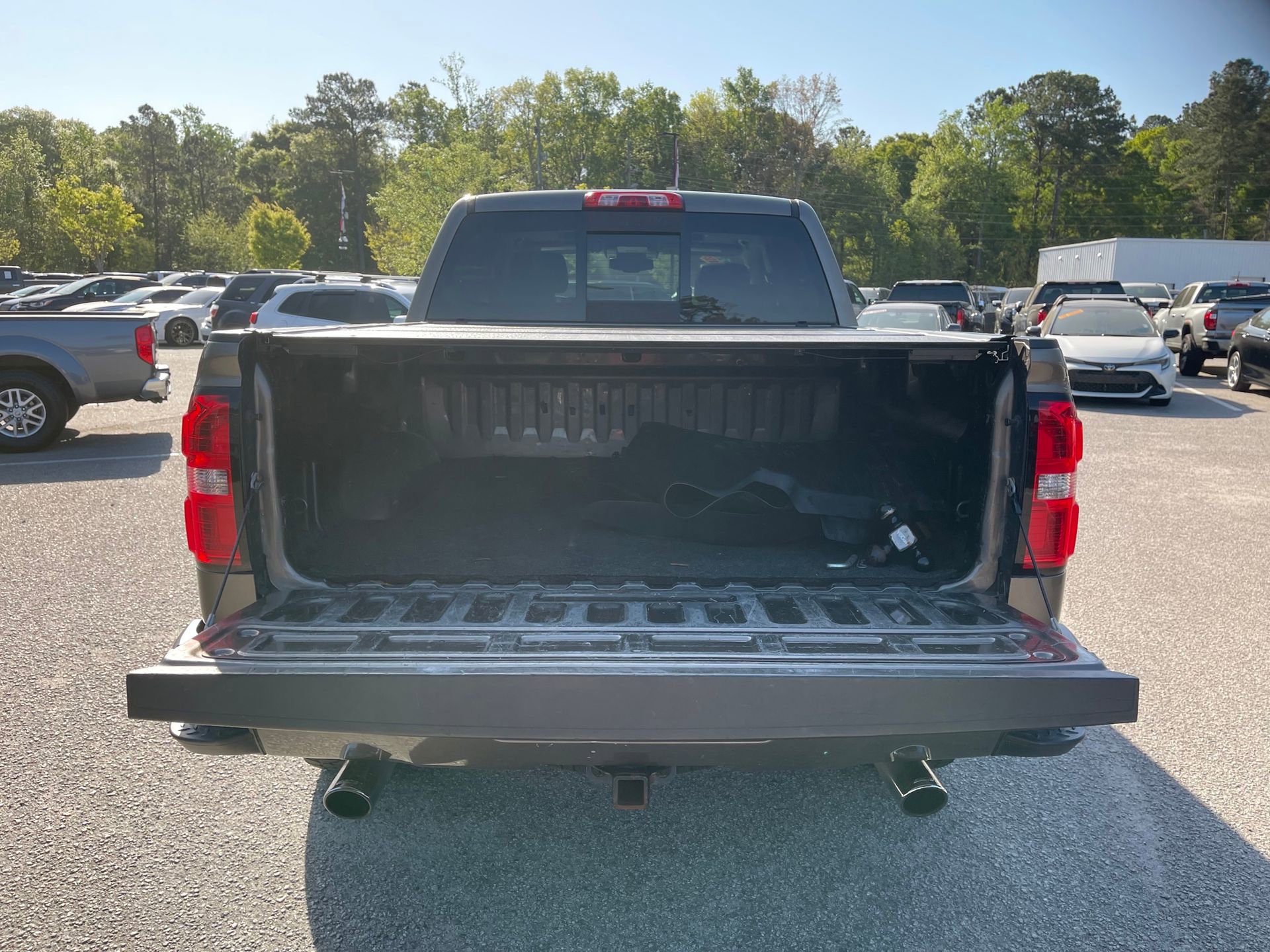 Used 2015 GMC Sierra 1500 SLT w/ All-Terrain Package image 23