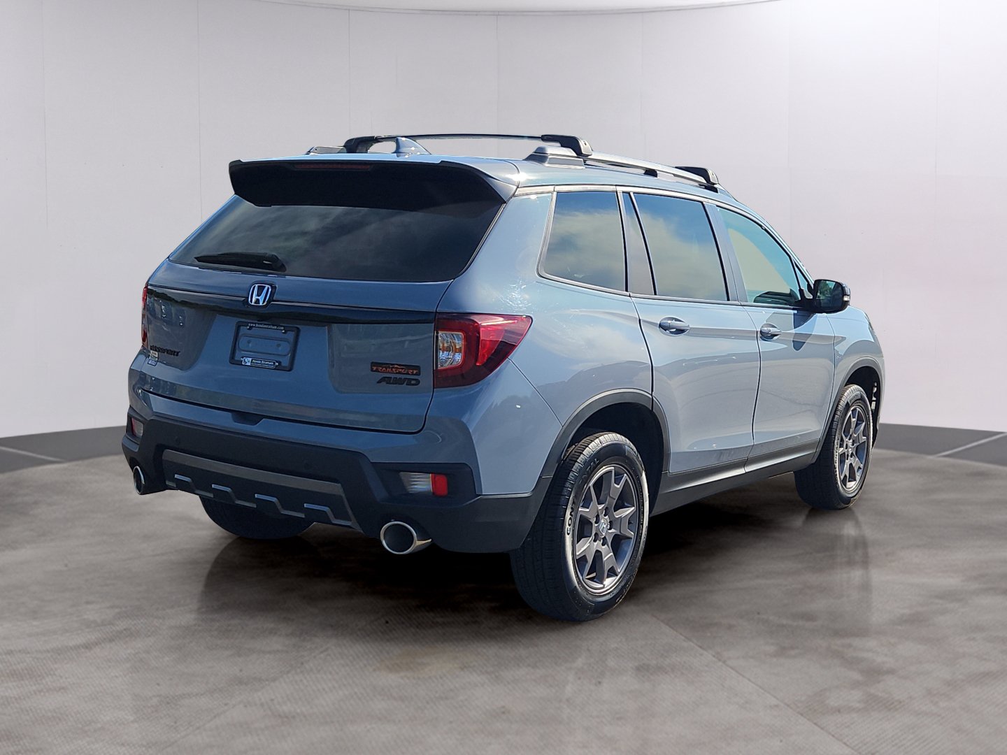 Certified 2024 Honda Passport TrailSport image 2
