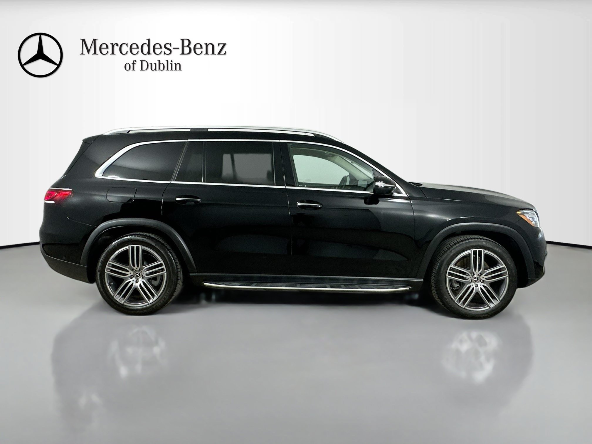 Certified 2023 Mercedes-Benz GLS 450 4MATIC image 4
