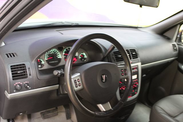 Used 2005 Pontiac Montana SV6 FWD image 15