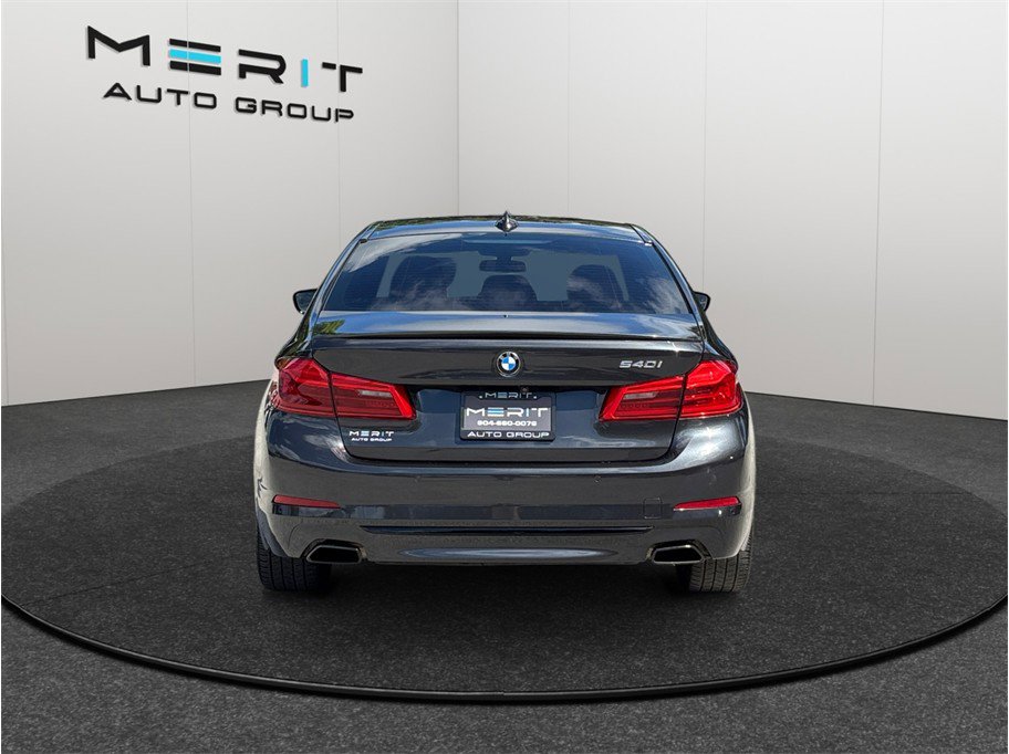 Used 2018 BMW 540i RWD image 8