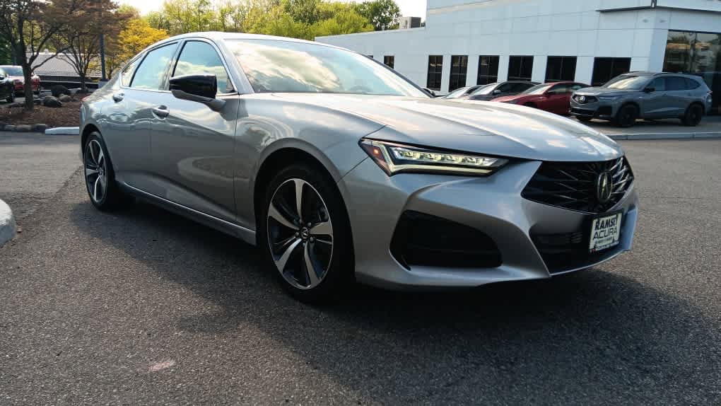 Used 2025 Acura TLX w/ Technology Package FWD image 6