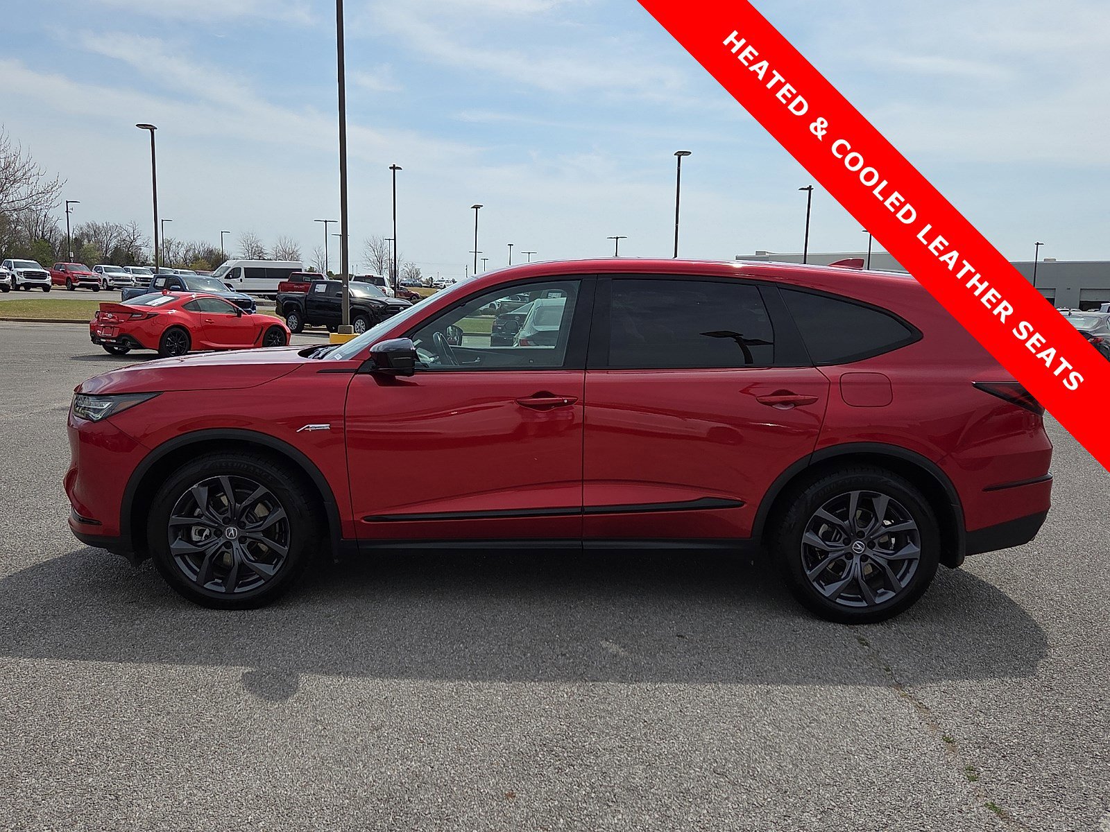 Used 2023 Acura MDX A-Spec image 3