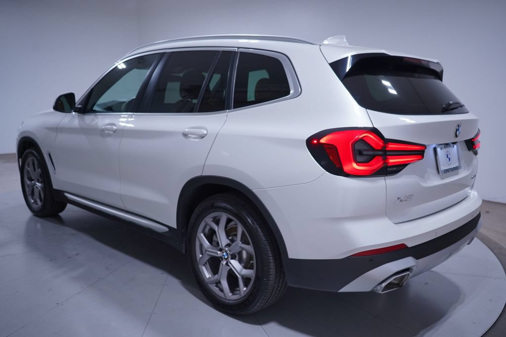 Used 2023 BMW X3 sDrive30i w/ Convenience Package RWD image 3