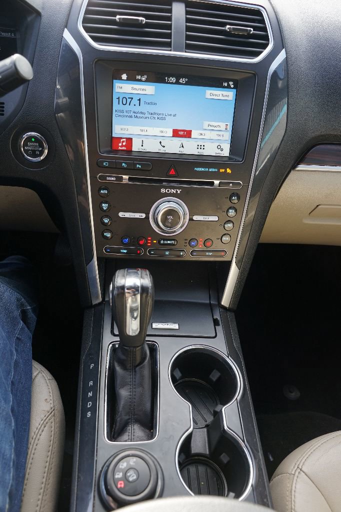 Used 2018 Ford Explorer Limited w/ Equipment Group 301A image 10