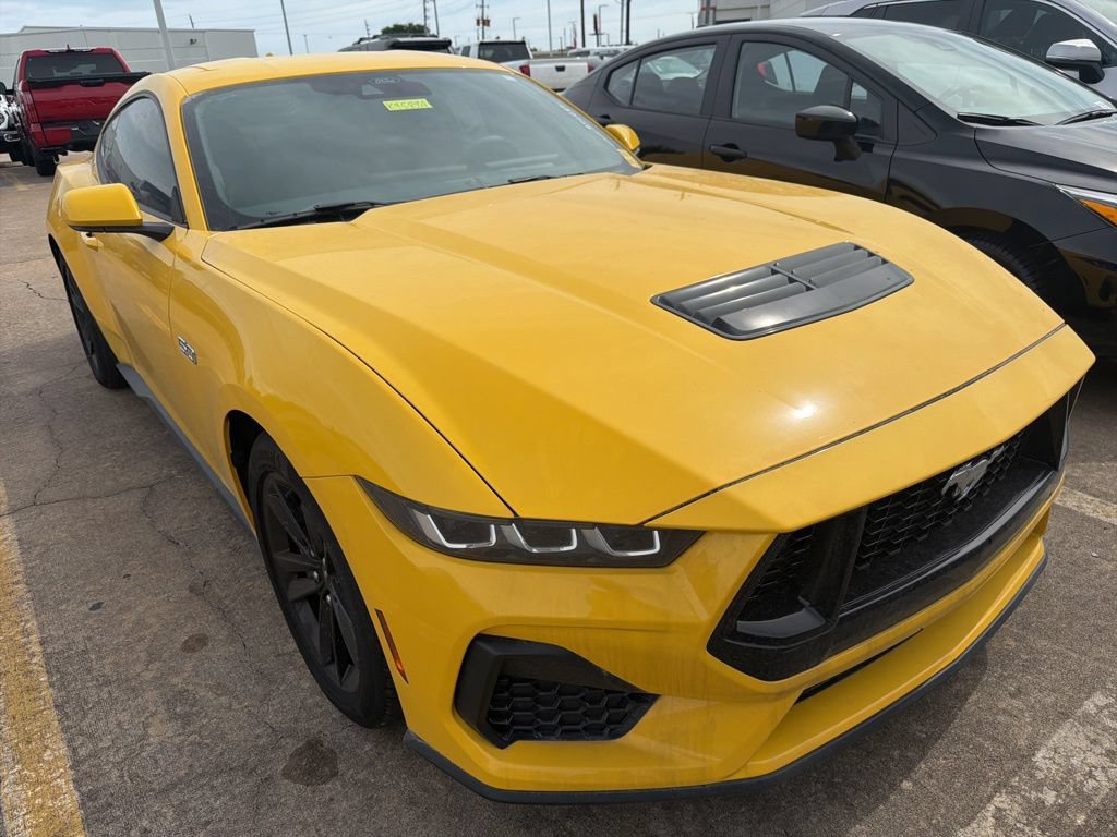 Used 2024 Ford Mustang GT RWD image 5