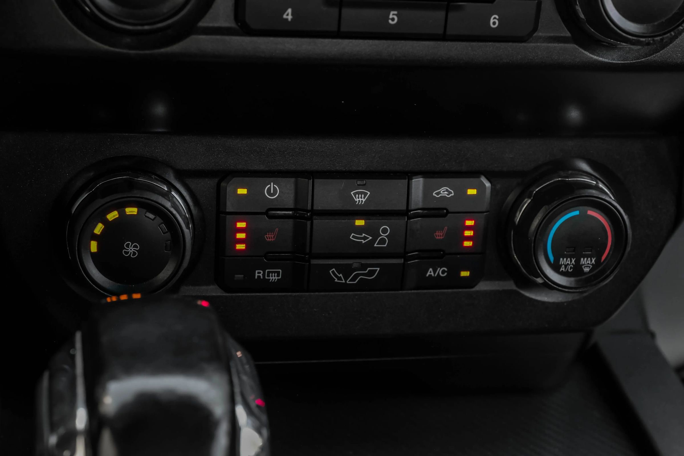 Used 2022 Ford F150 XLT w/ XTR Package image 29