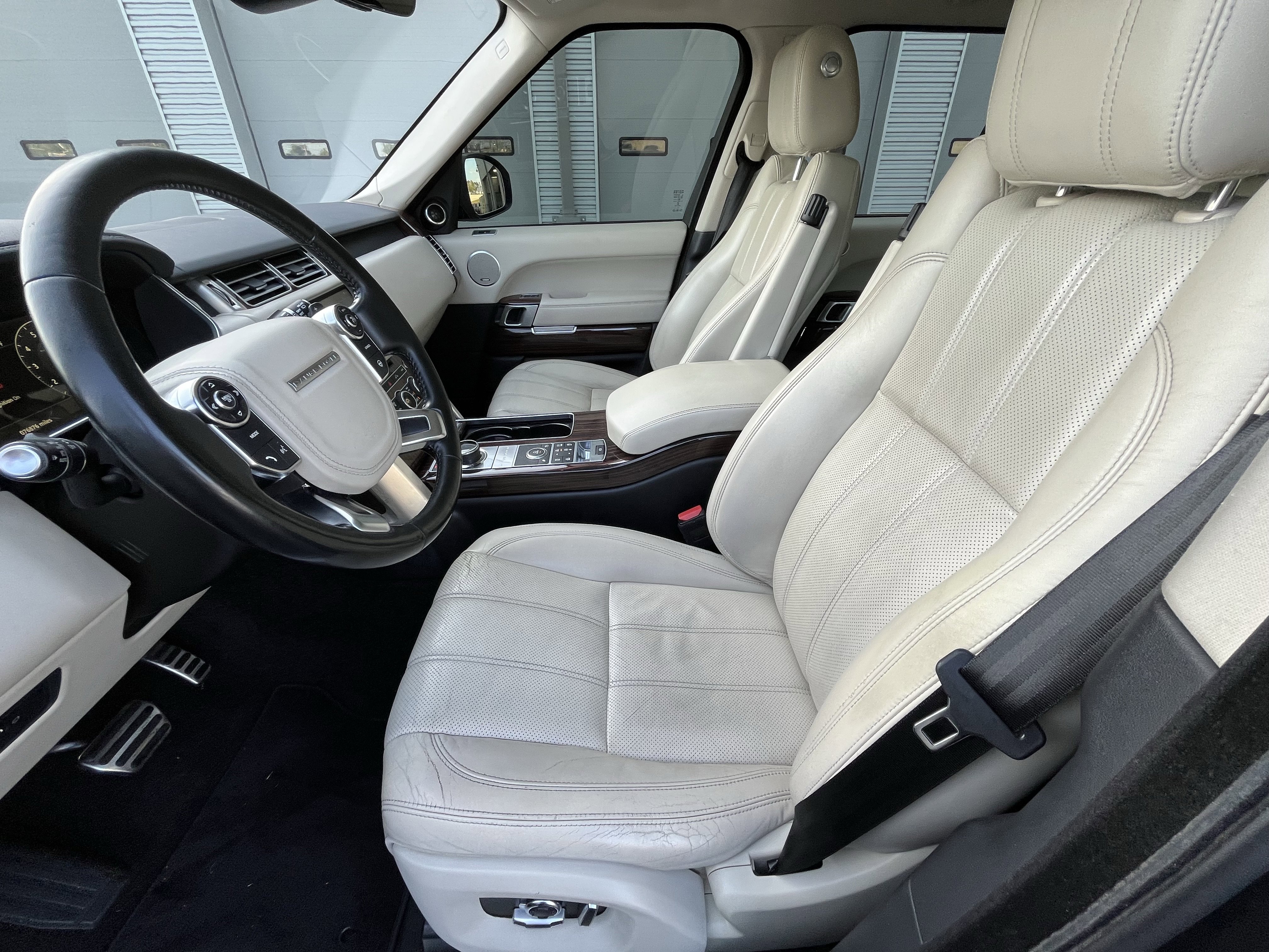 Used 2017 Land Rover Range Rover Supercharged image 15