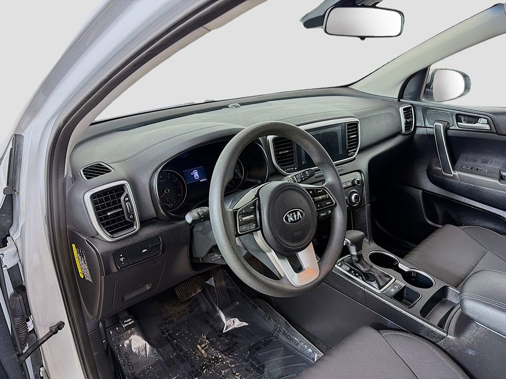 Used 2020 Kia Sportage LX image 15