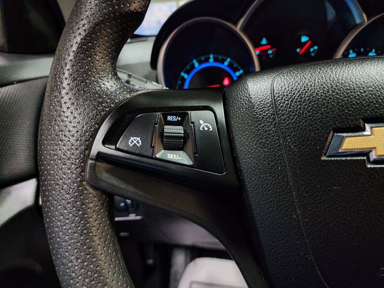 Used 2016 Chevrolet Cruze LT FWD image 27