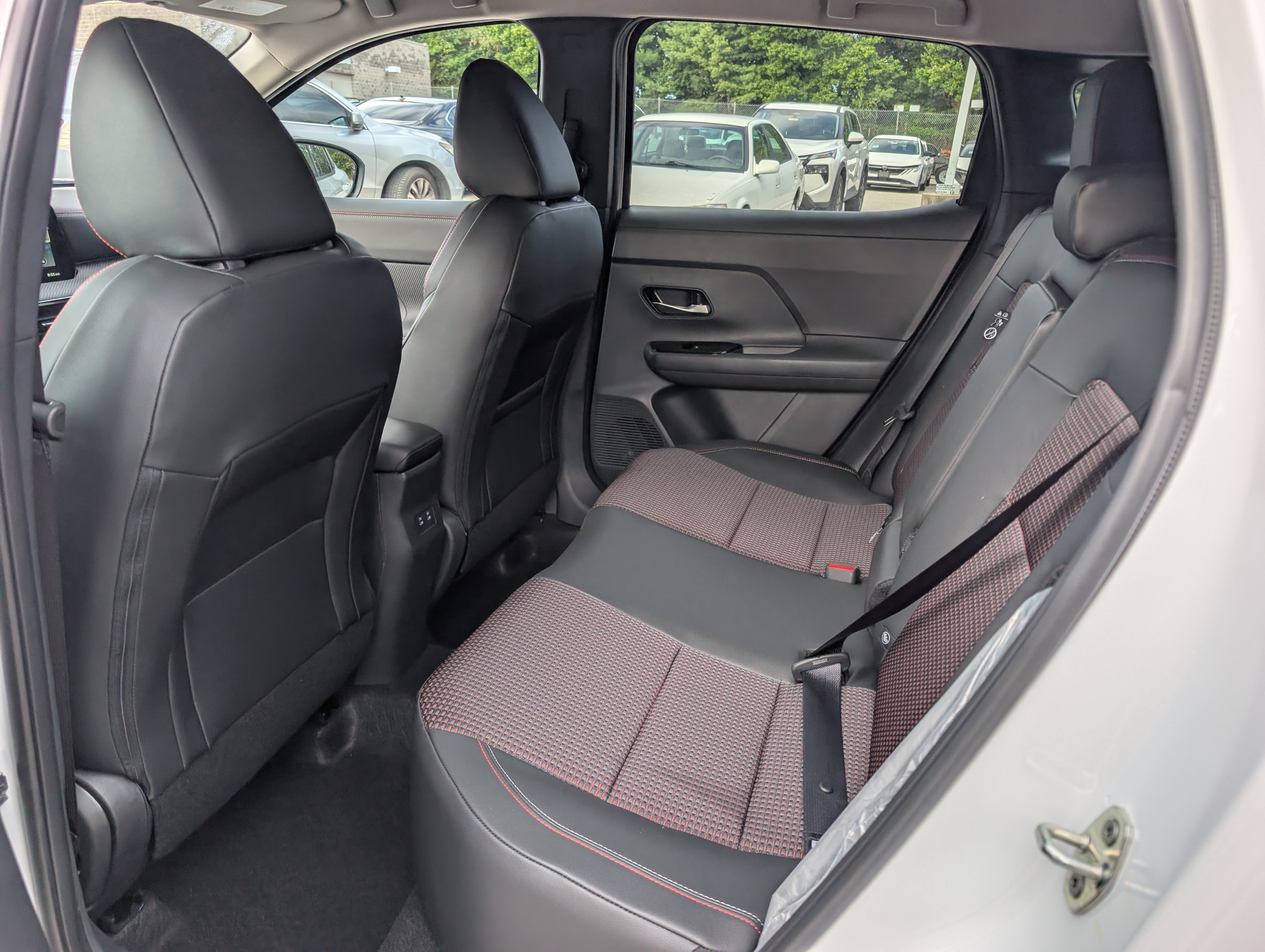 New 2027 Nissan Kicks SR AWD/4WD image 11