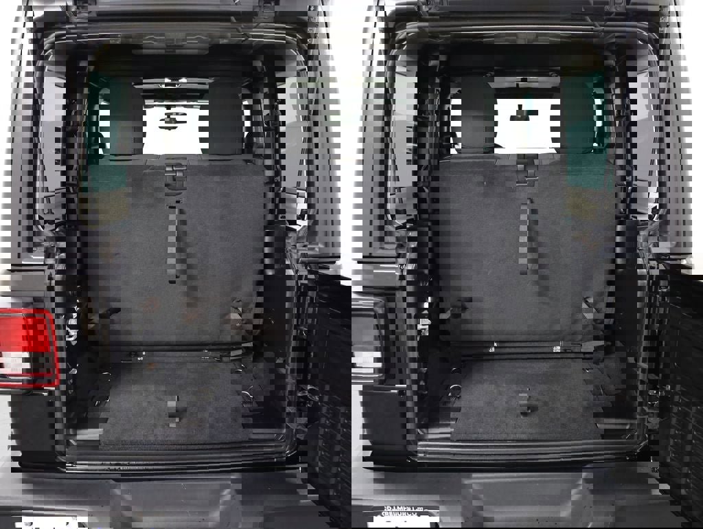 Used 2021 Jeep Wrangler Sport S w/ Technology Group image 15