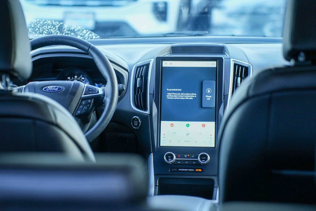 Used 2024 Ford Edge SEL w/ Convenience Package image 14