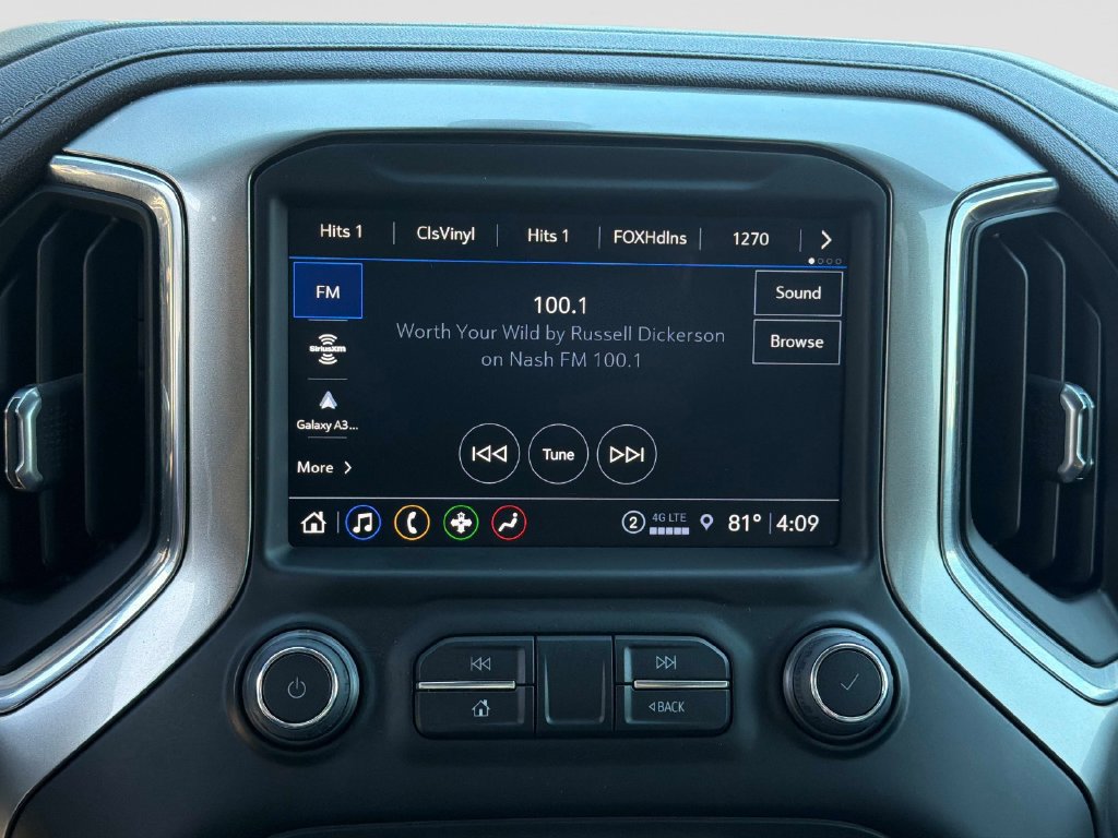 Used 2022 Chevrolet Silverado 1500 LT w/ Z71 Off-Road Package AWD/4WD image 25