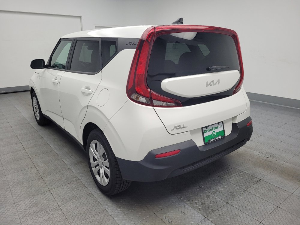 Used 2022 Kia Soul LX image 5