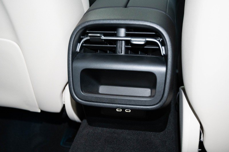 Certified 2025 Mercedes-Benz E 350 4MATIC Sedan image 20