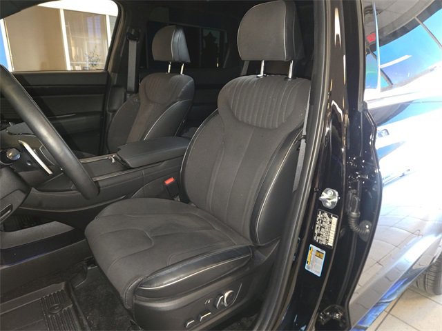 Used 2025 Hyundai Palisade Calligraphy image 11
