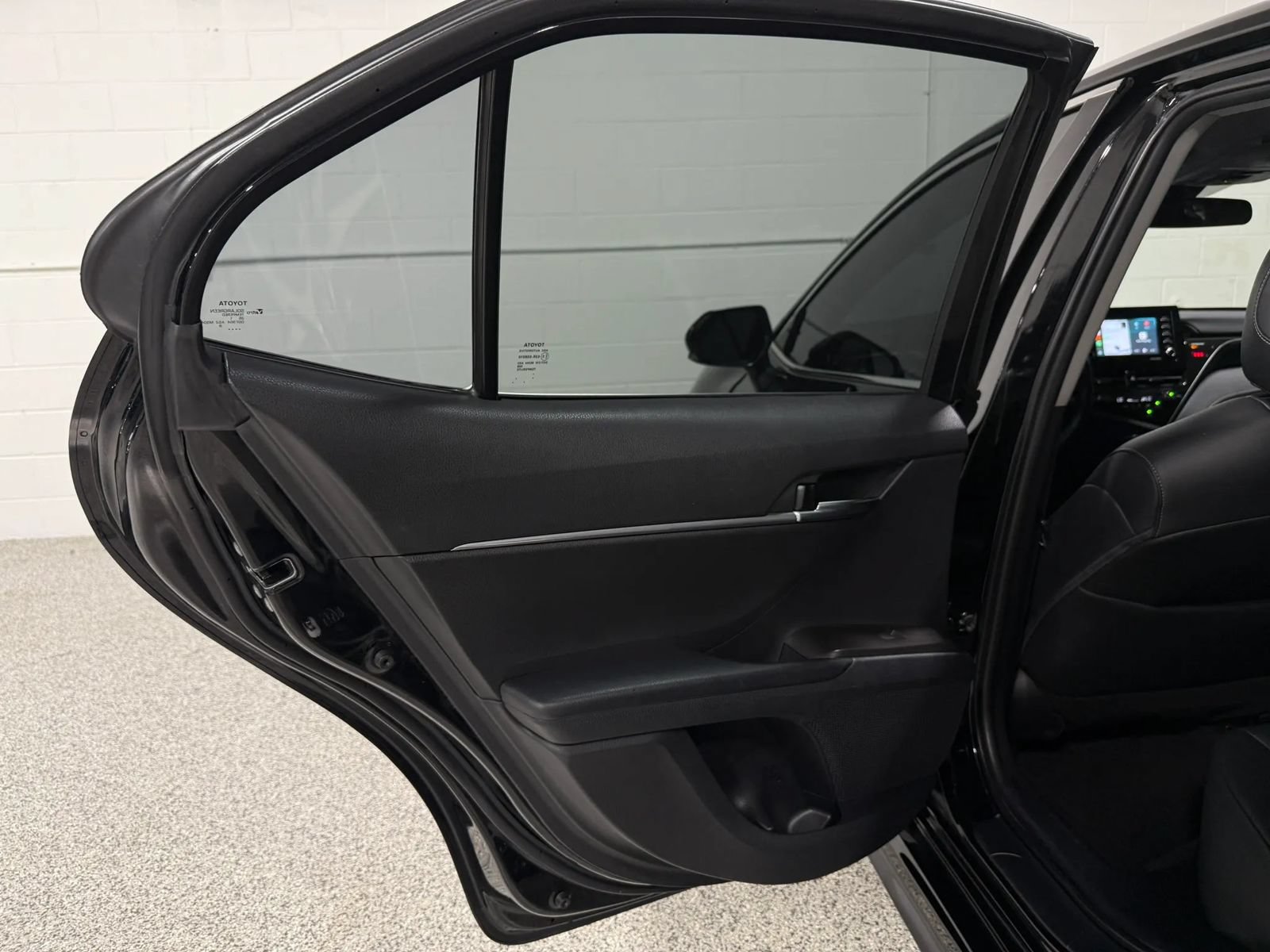 Used 2022 Toyota Camry SE FWD image 38