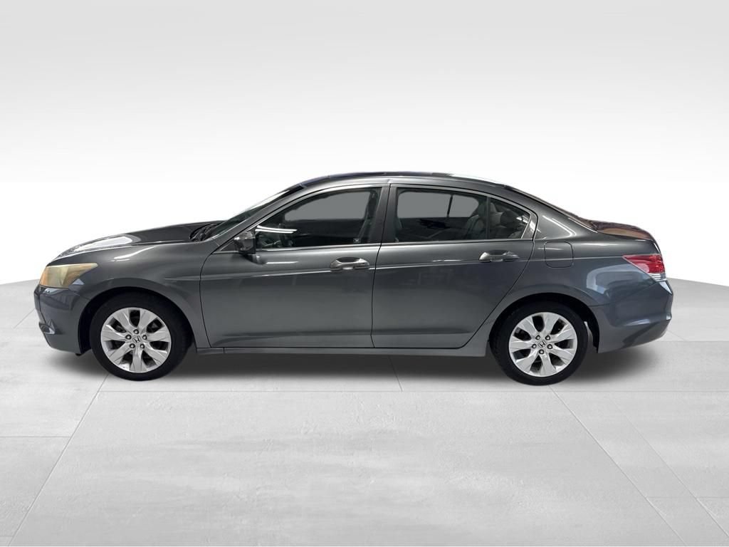 Used 2010 Honda Accord EX-L image 2