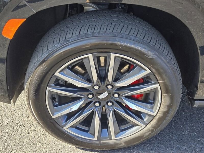 Used 2024 Cadillac Escalade Sport Platinum image 9