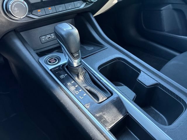 Used 2023 Nissan Sentra SV FWD image 32