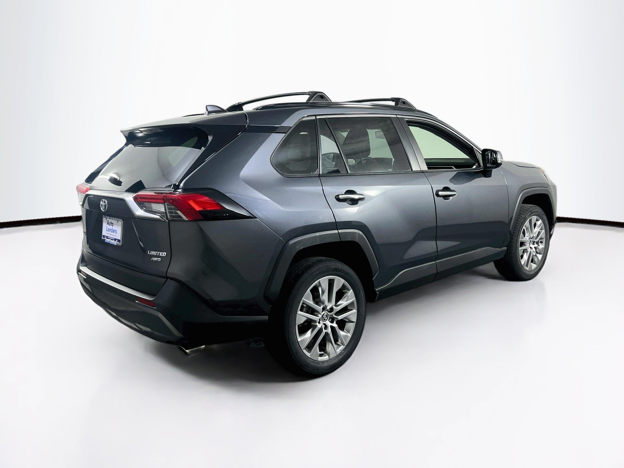 Used 2020 Toyota RAV4 Limited AWD/4WD image 5