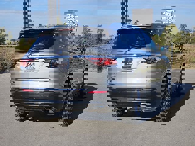 Used 2024 Buick Enclave Premium image 7