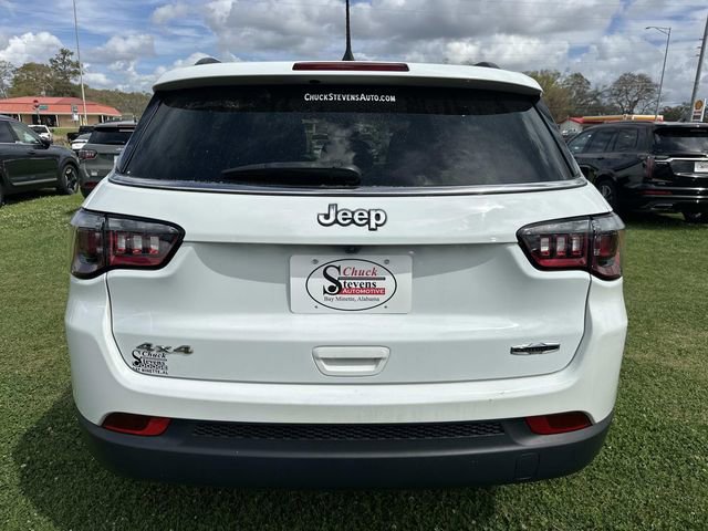 Used 2023 Jeep Compass Latitude image 4