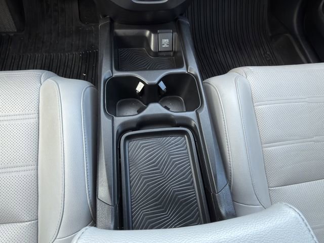 Used 2017 Honda CR-V Touring image 20