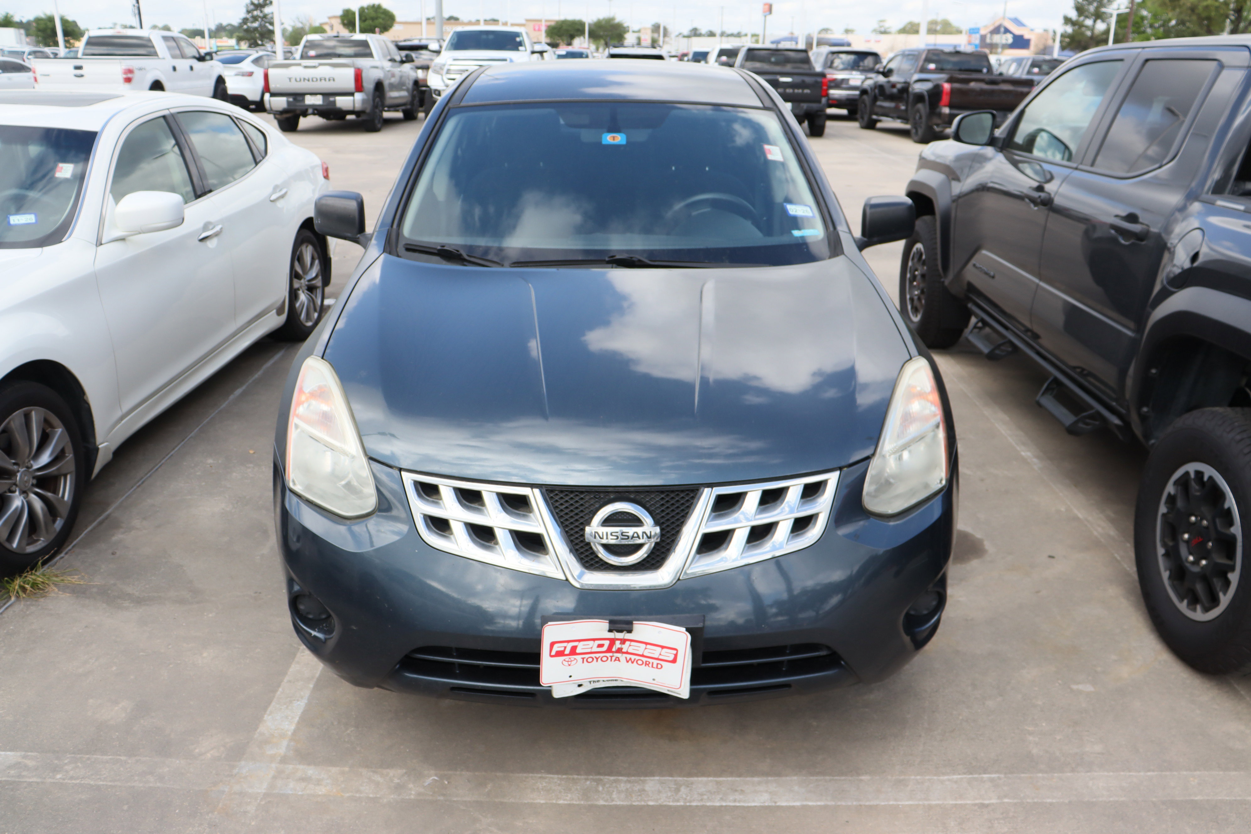 Used 2013 Nissan Rogue S image 4