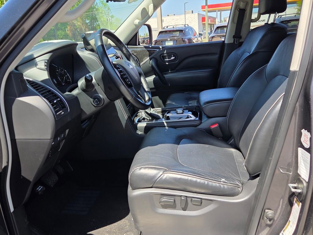 Used 2024 INFINITI QX80 Luxe AWD/4WD image 3