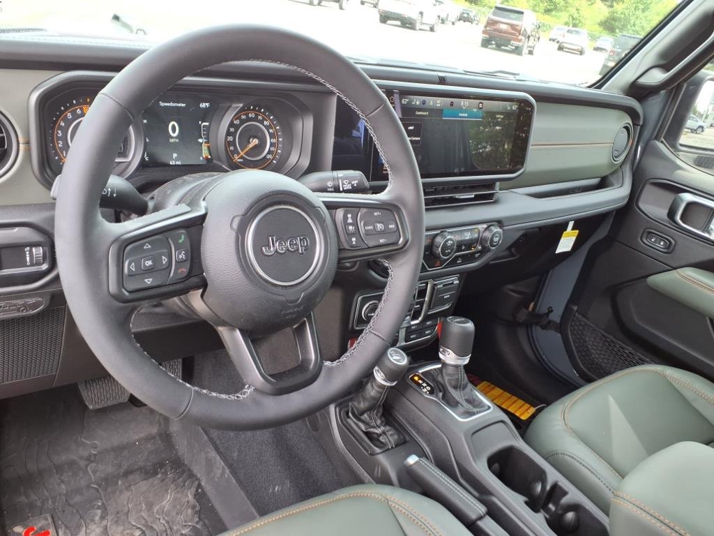 New 2025 Jeep Gladiator Mojave w/ Convenience Group image 10