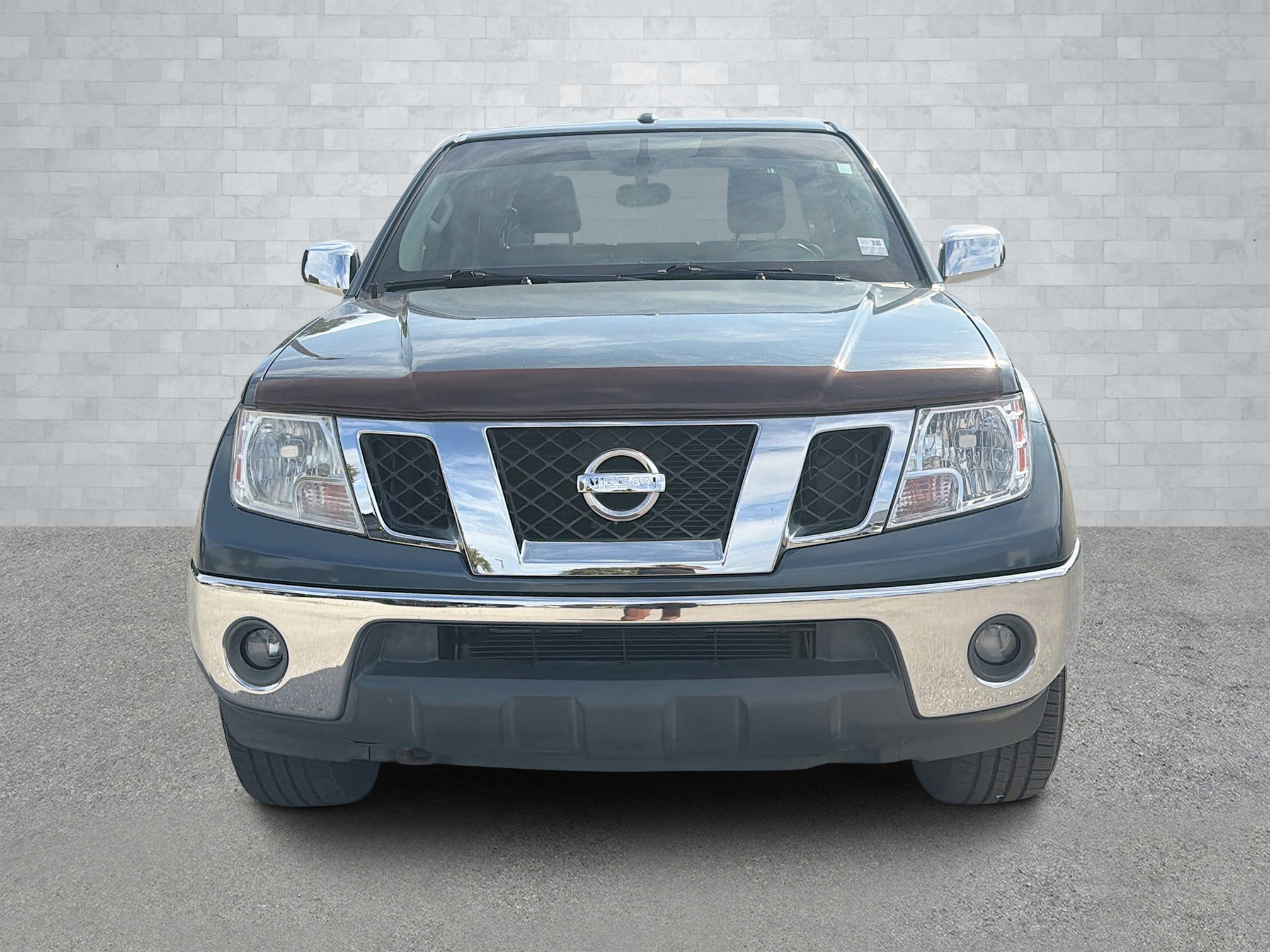 Used 2013 Nissan Frontier SL w/ Moonroof Pkg image 9