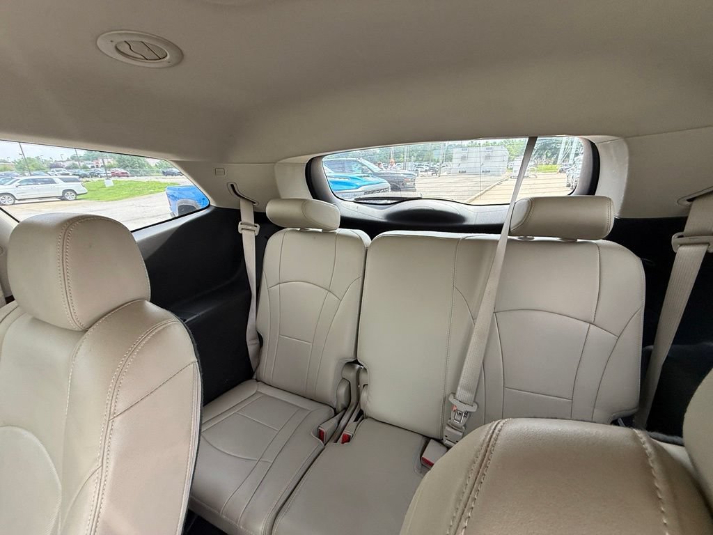 Used 2019 Buick Enclave Essence FWD image 26