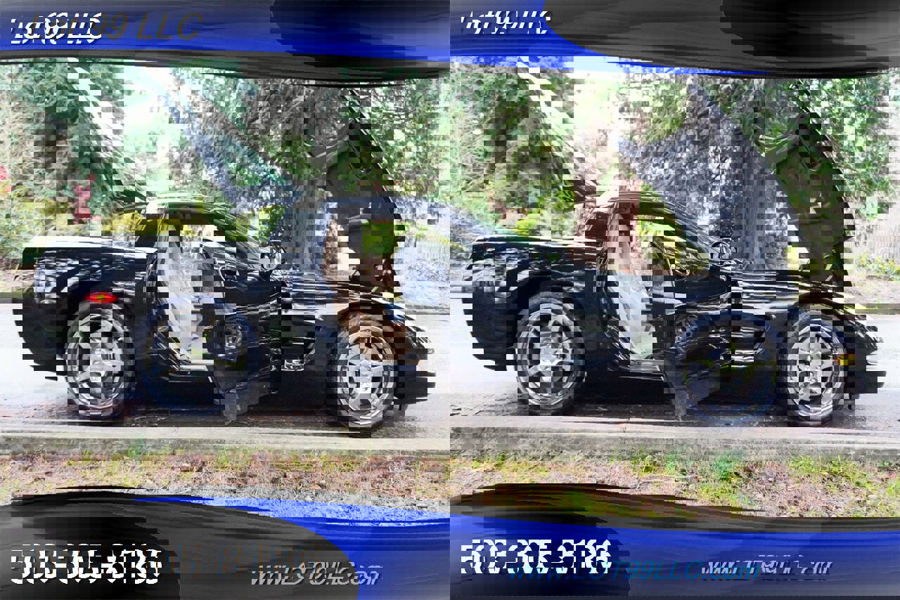 Used 2004 Chevrolet Corvette Coupe w/ Preferred Equipment Group image 27