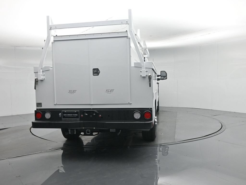 New 2026 Ford F350 XL w/ XL Chrome Package RWD image 60