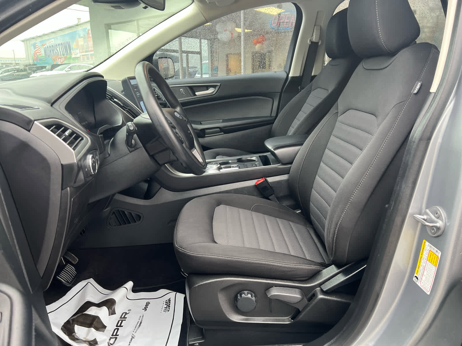 Used 2022 Ford Edge SE image 22