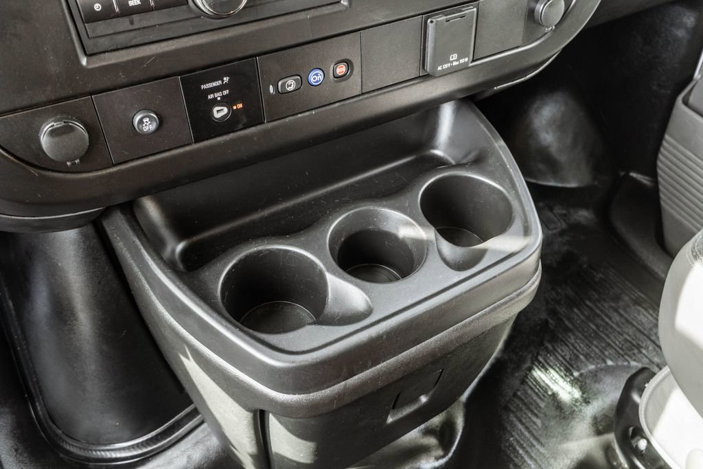 Used 2024 GMC Savana 2500 w/ Driver Convenience Package image 17