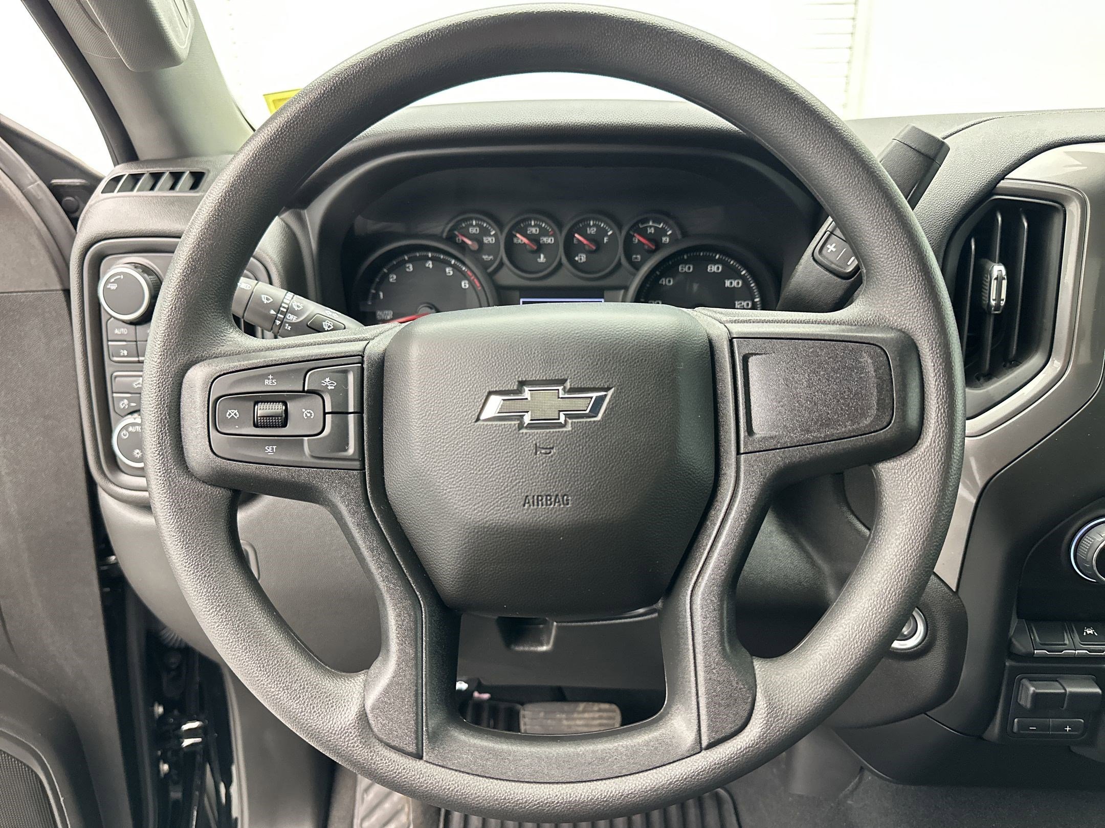Certified 2025 Chevrolet Silverado 1500 Custom Trail Boss w/ Turbomax Blackout Package AWD/4WD image 16
