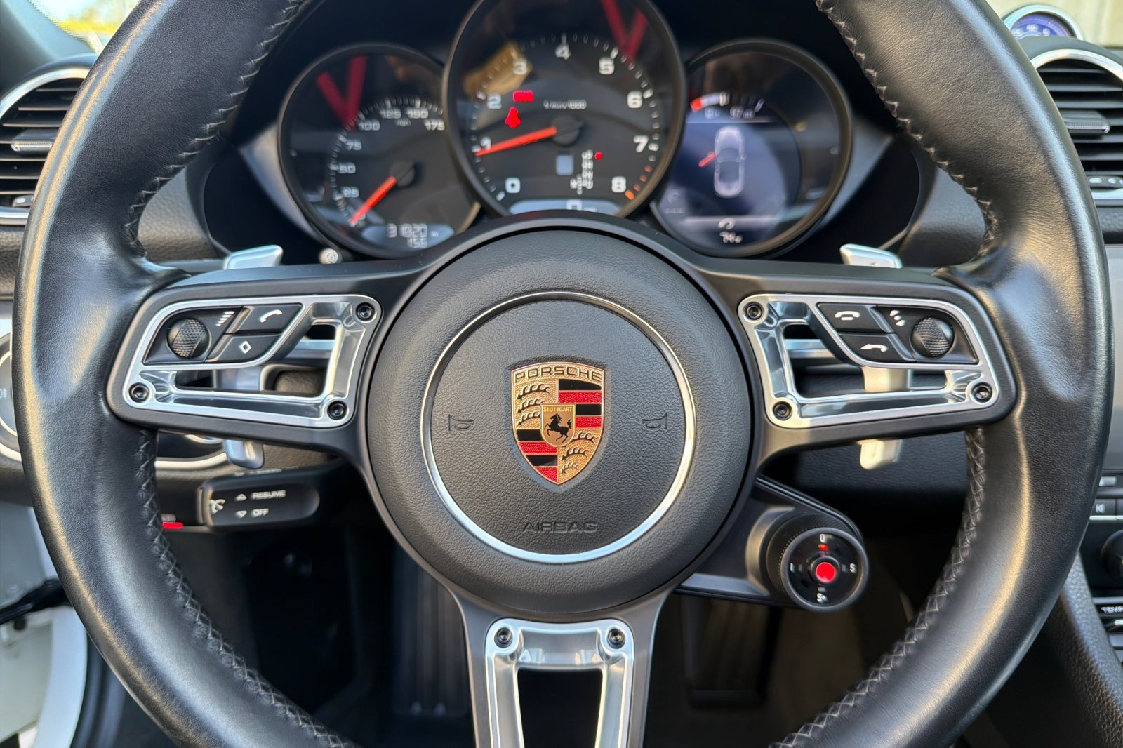 Used 2022 Porsche 718 Boxster w/ Premium Package RWD image 20