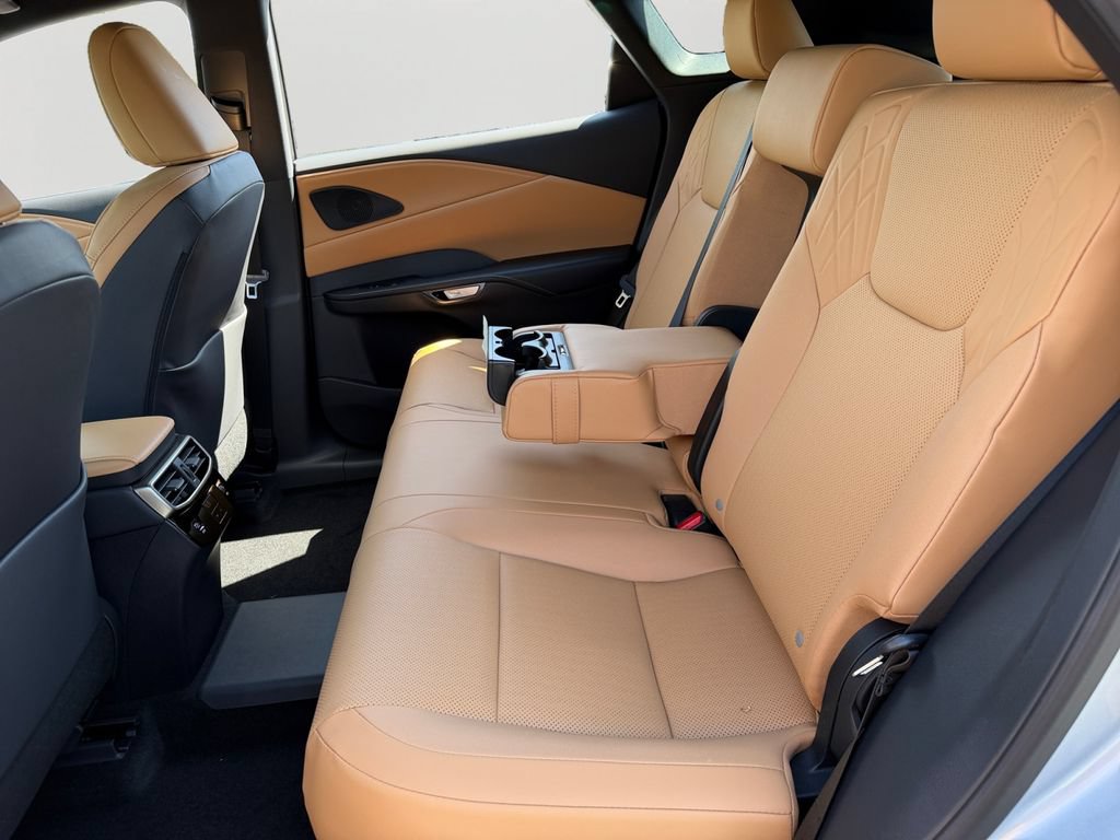 New 2026 Lexus RX 450h AWD w/ Convenience Package image 8