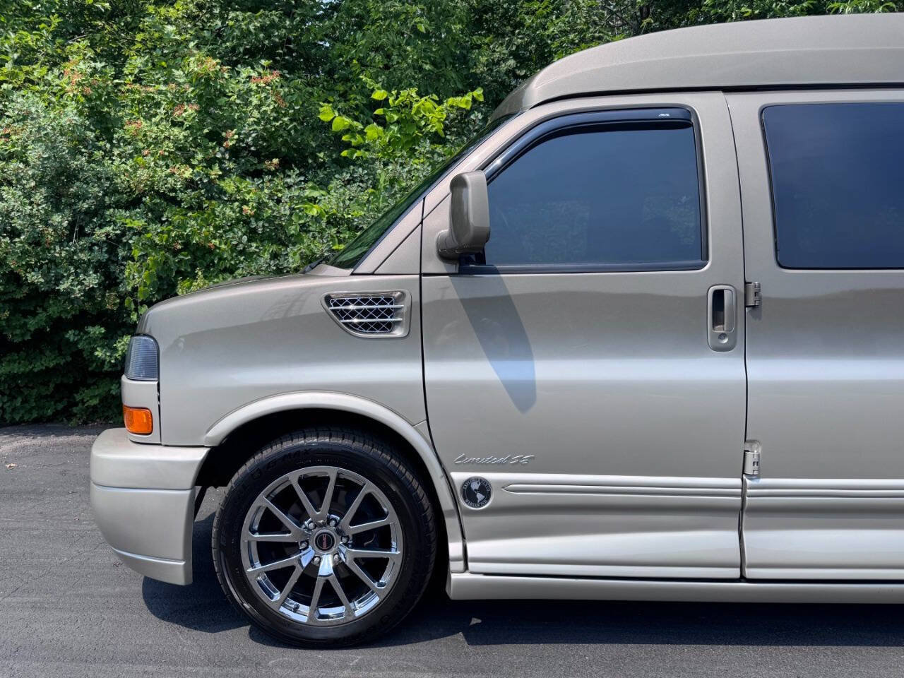 Used 2014 GMC Savana 1500 RWD image 9