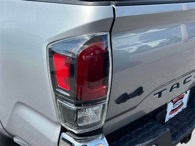 Used 2018 Toyota Tacoma SR5 image 11