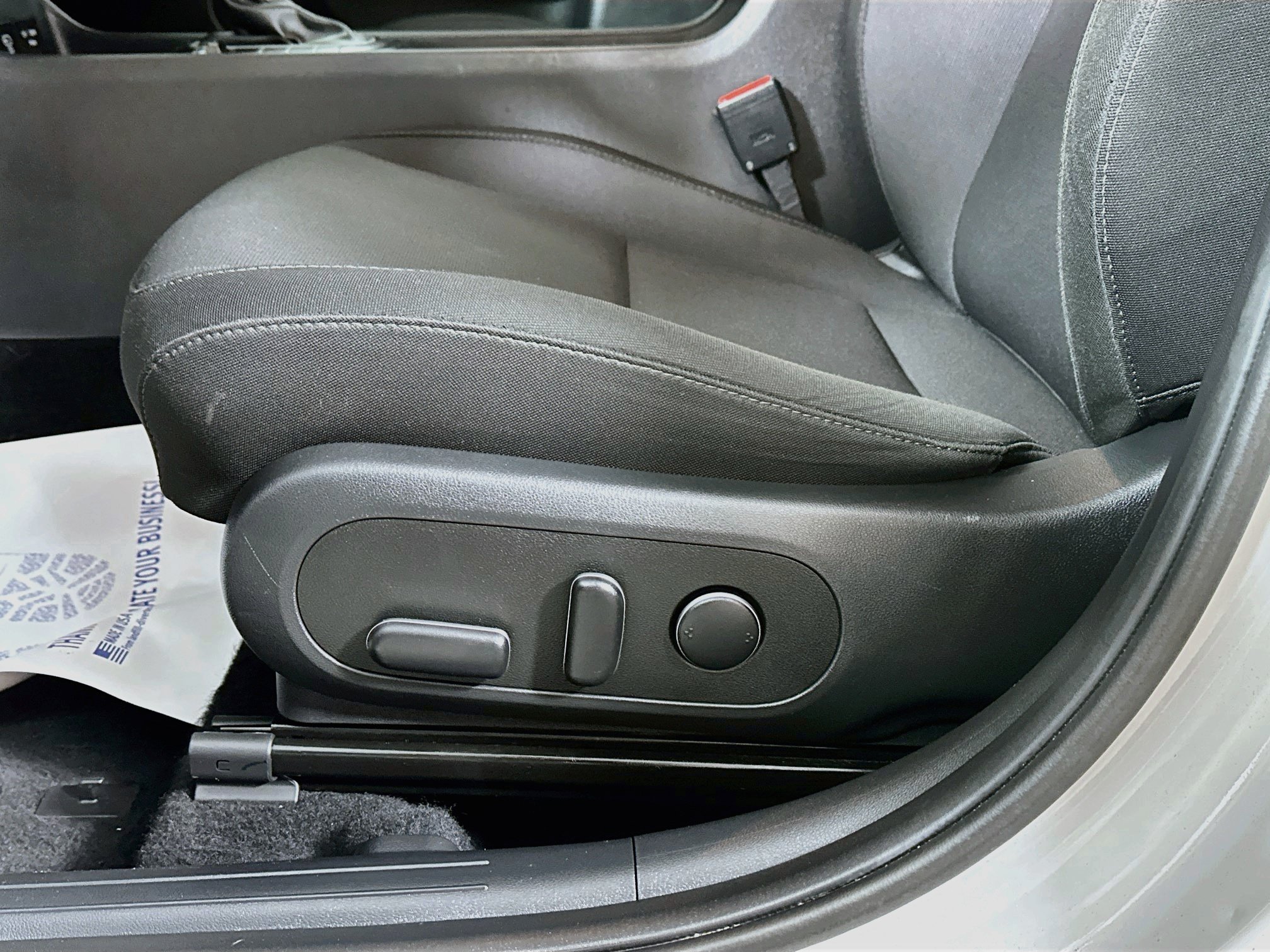 Certified 2024 Hyundai Kona SEL FWD image 18