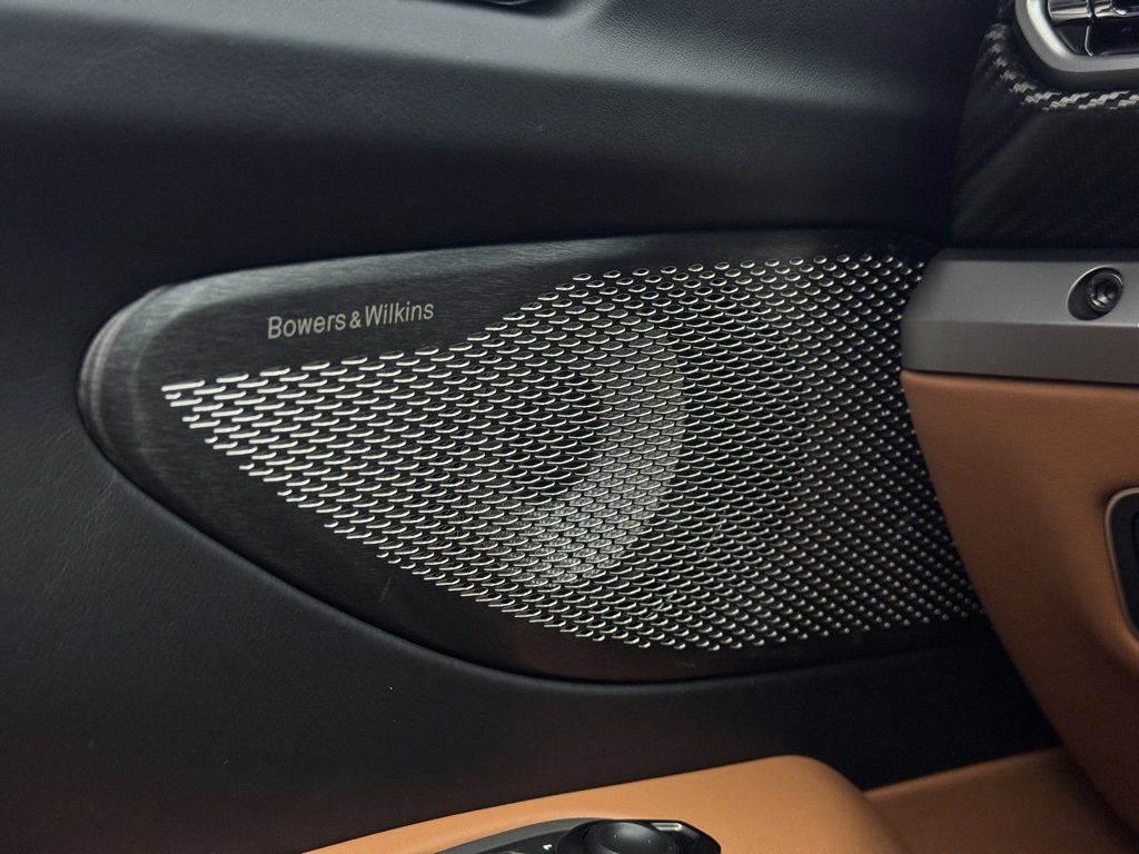 New 2026 Aston Martin V8 Vantage Roadster image 16