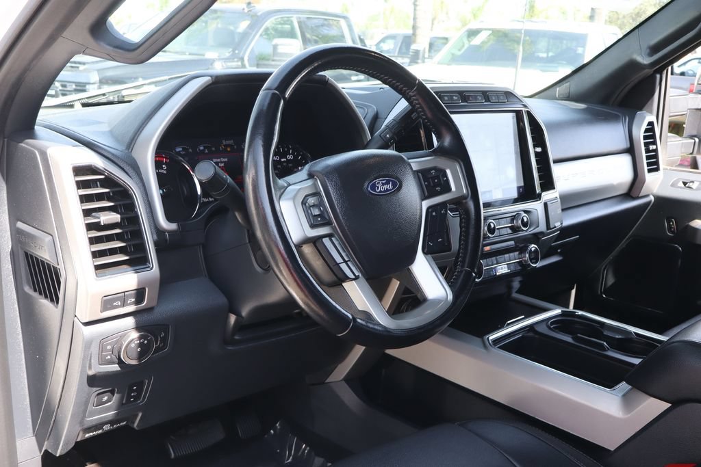 Used 2022 Ford F350 Lariat w/ Black Appearance Package AWD/4WD image 21