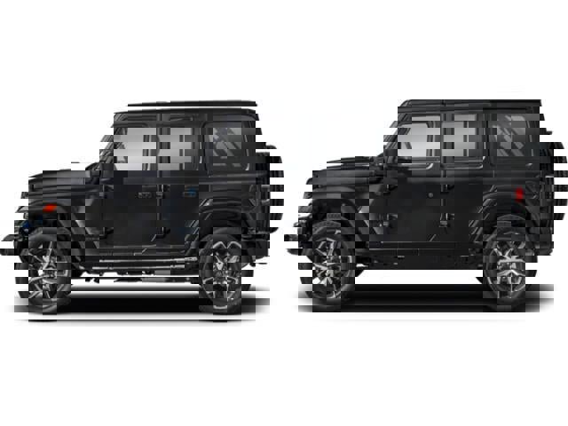 Used 2025 Jeep Wrangler Sahara image 2