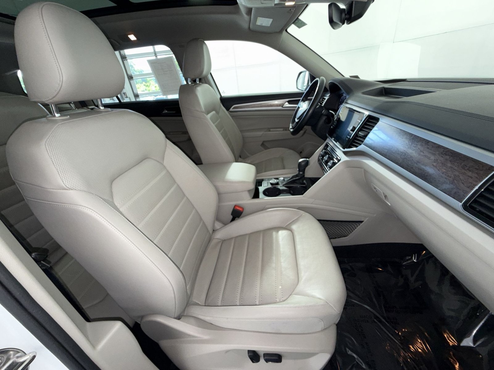 Used 2019 Volkswagen Atlas SEL Premium AWD/4WD image 27